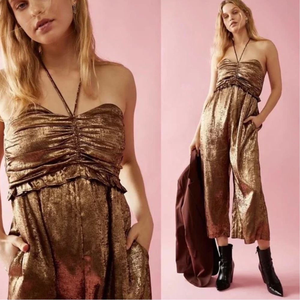 NWOT PARTY jumpsuit! Free People the Odell’s in gold and burgundy